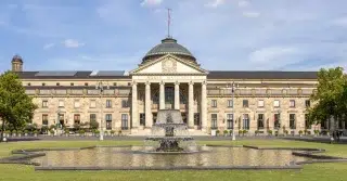Spielbank Wiesbaden: Klassisches Spielvergnügen mit modernen Akzenten